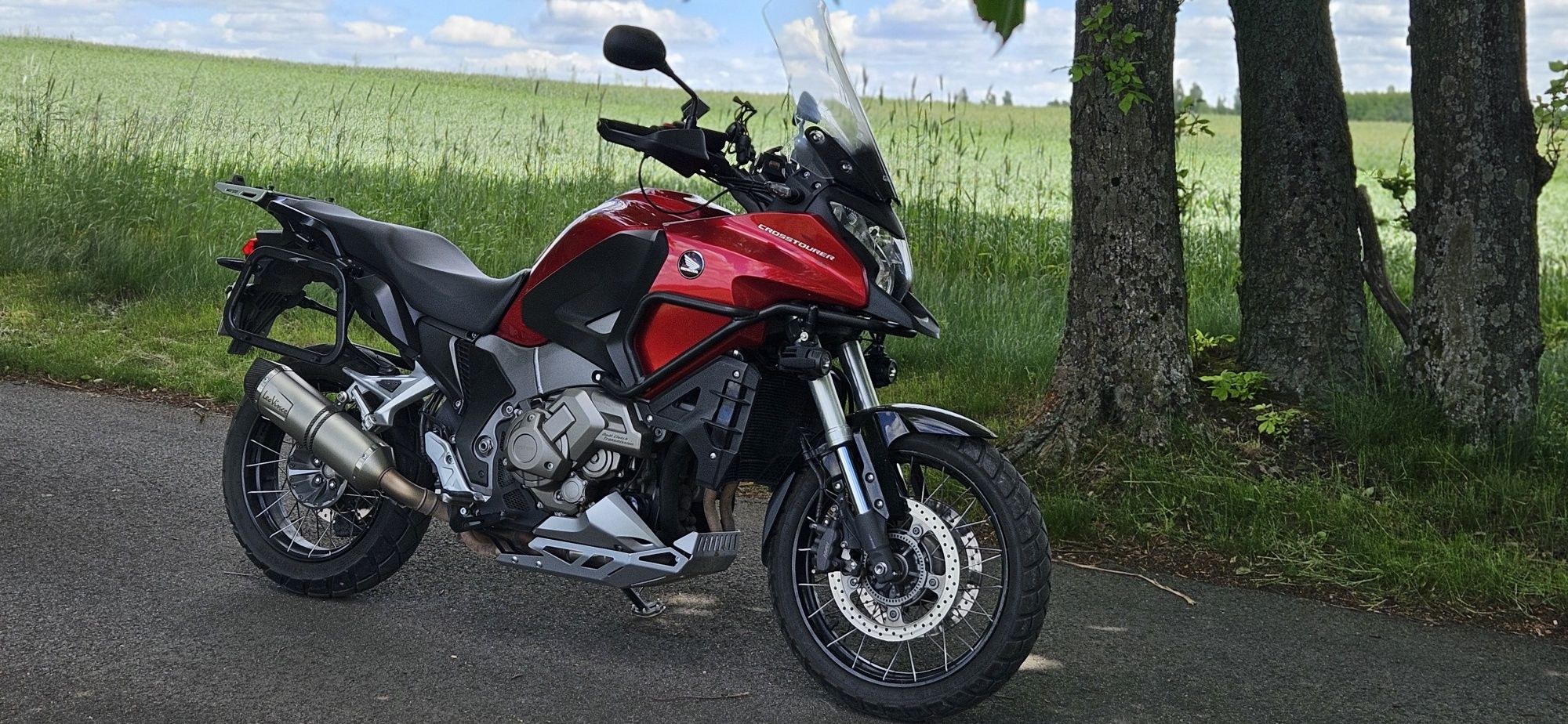 Vfr 1200 crosstourer     tenere africa bmw gs triumph tiger