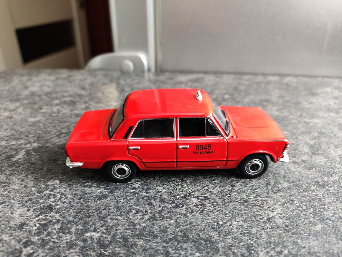 Fiat 125p TAXI.  1:43 legendy PRL-U