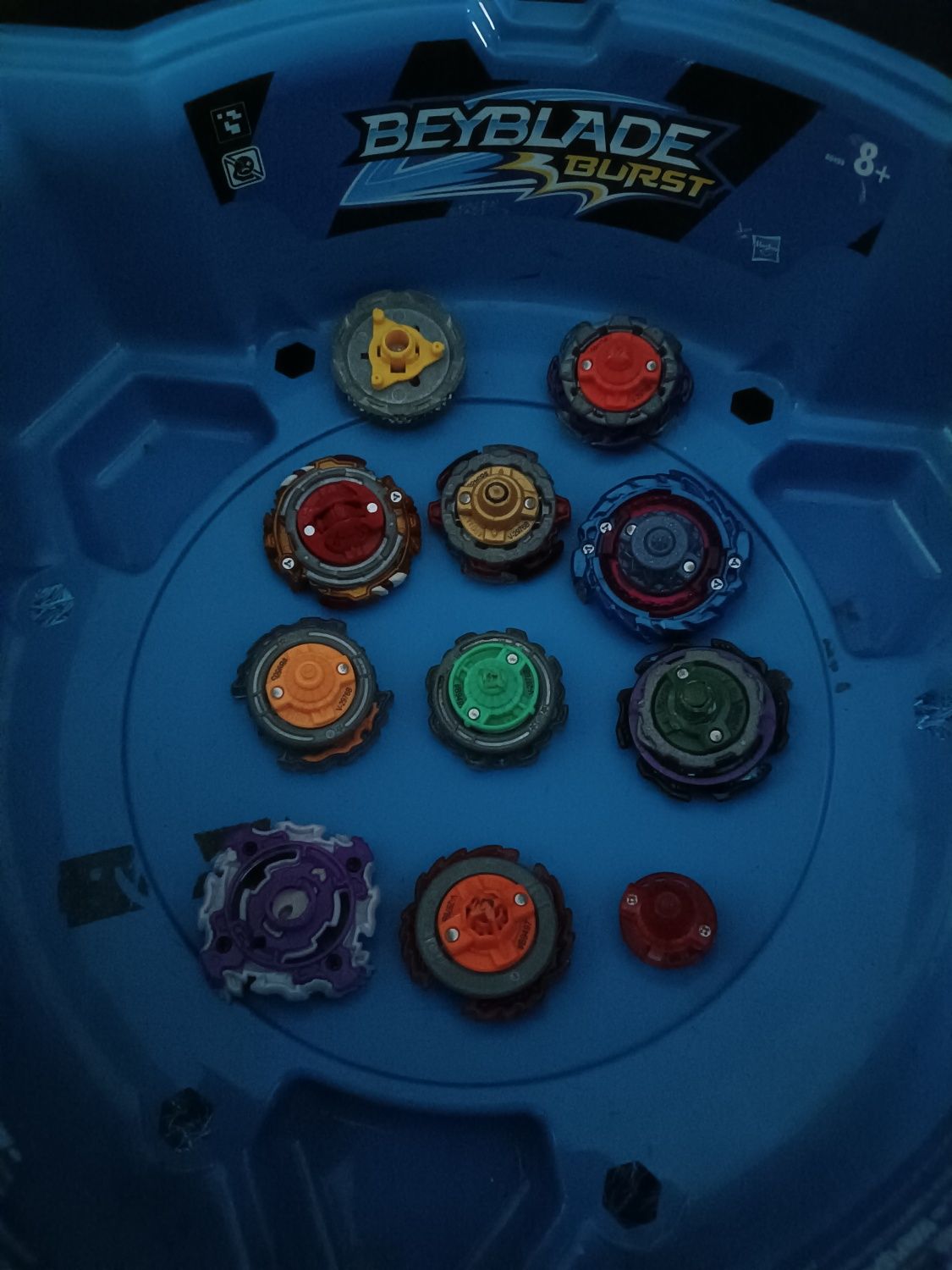 Beyblades,arena e lançadores