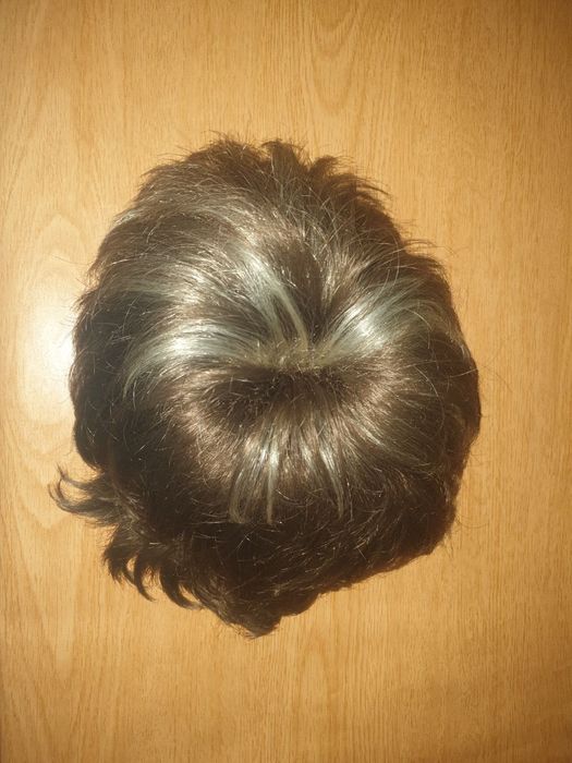 Продам парик 200грн