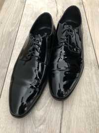 Buty Pilpol czarne lakierowane