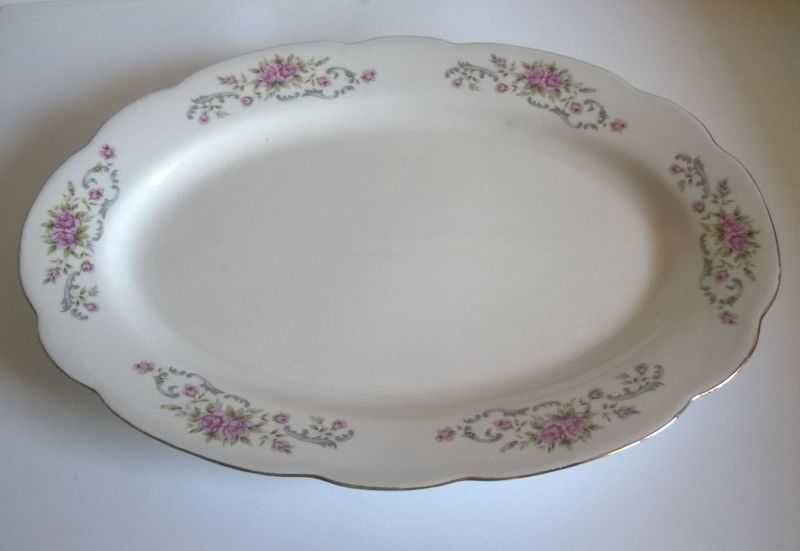 Mały półmisek owalny porcelana chińska 26 cm biały kwiaty