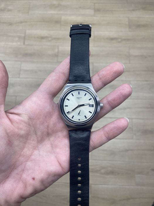 Годинник швейцарський Swatch