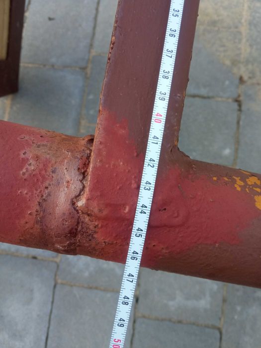 Solidne schody kręcone metalowe zewnętrzne