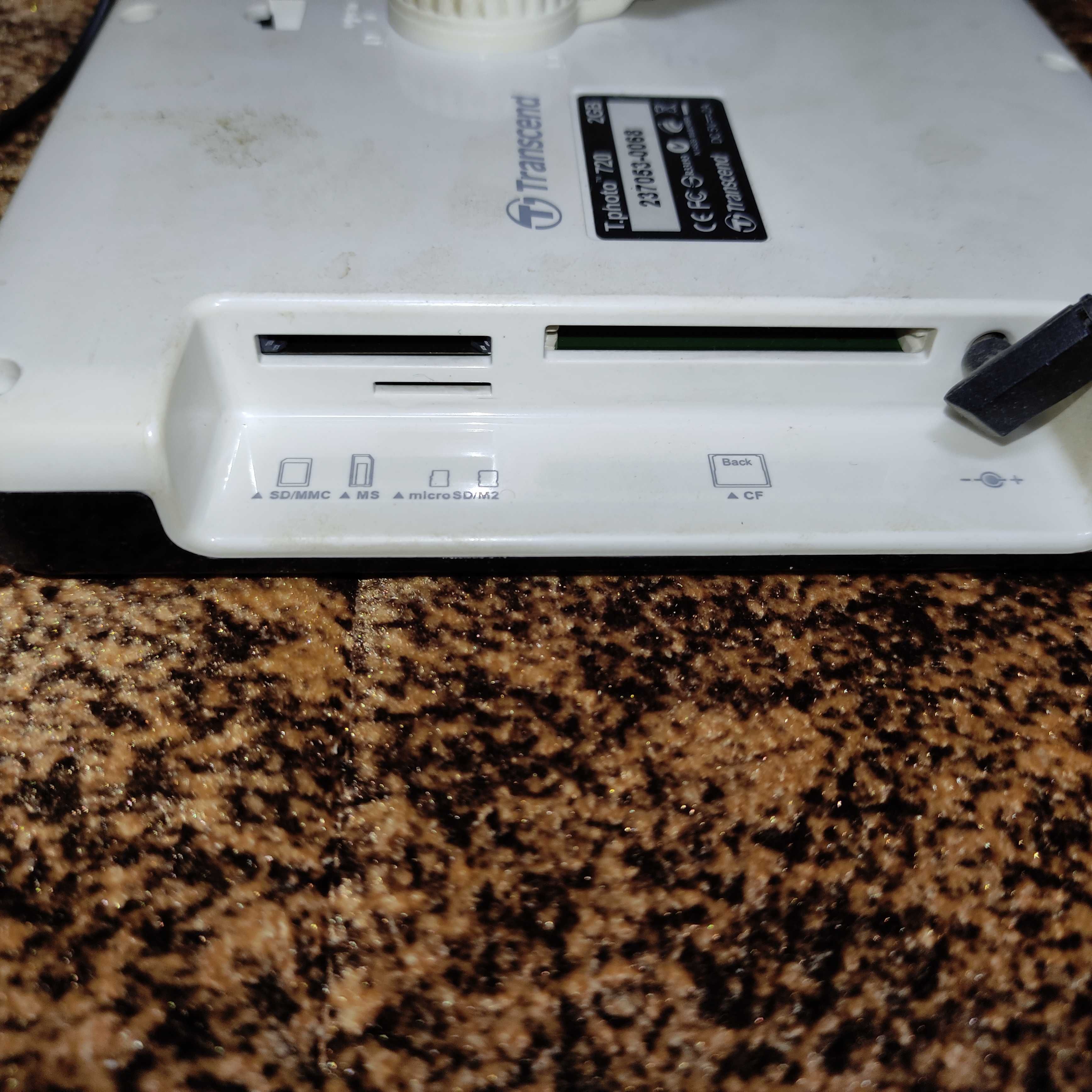 Цифрова фоторамка Transcend T.photo 720 7" 2Gb