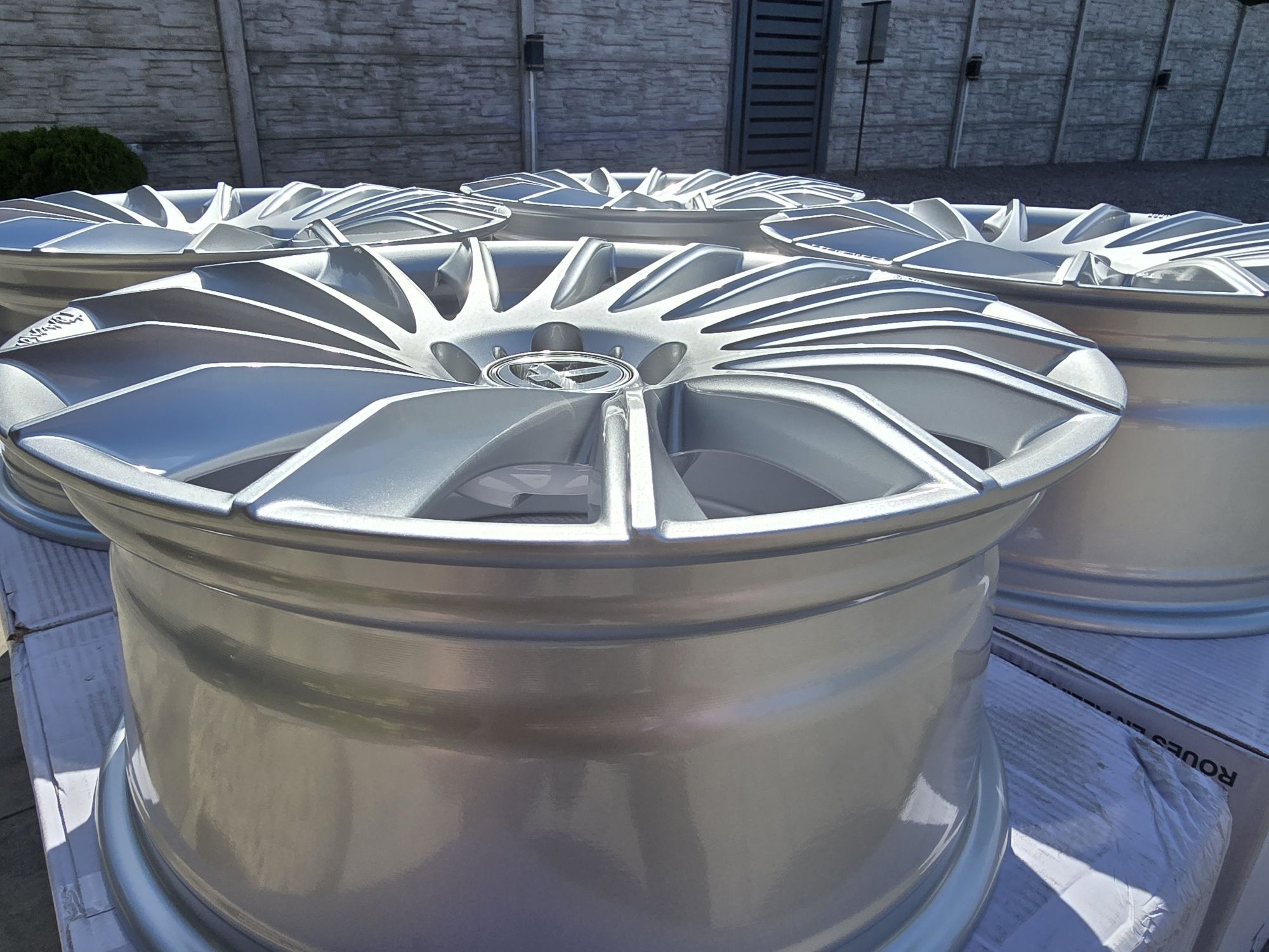 Tomason TN16 18" 5x112 Audi A4 B9 B8 B7 B6 A6 C8 C7 C6 Q5 Q3 A3 8V 8Y