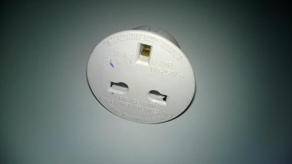 Adaptador internacional de viagem