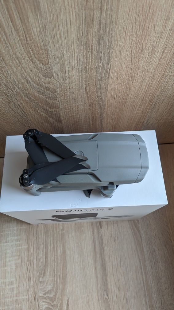 Продам квадракоатер Dji mavic 2