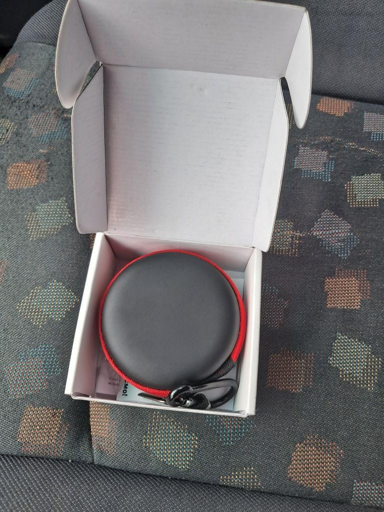 Bluetooth гарнитура. Наушник New Bee LC-B45