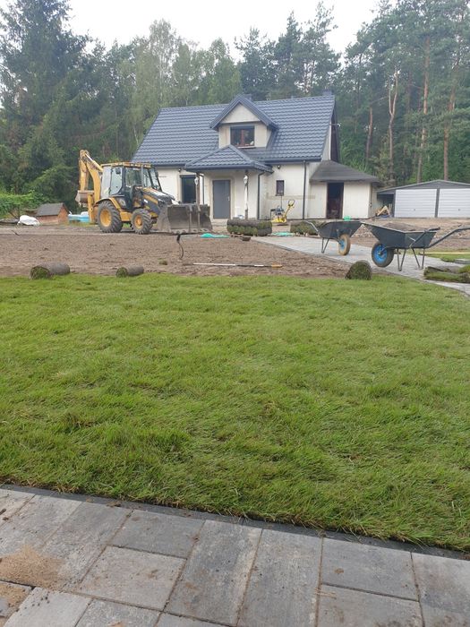 Usługi ogrodnicze,zakładanie trawników,glebogryzarka separacyjna