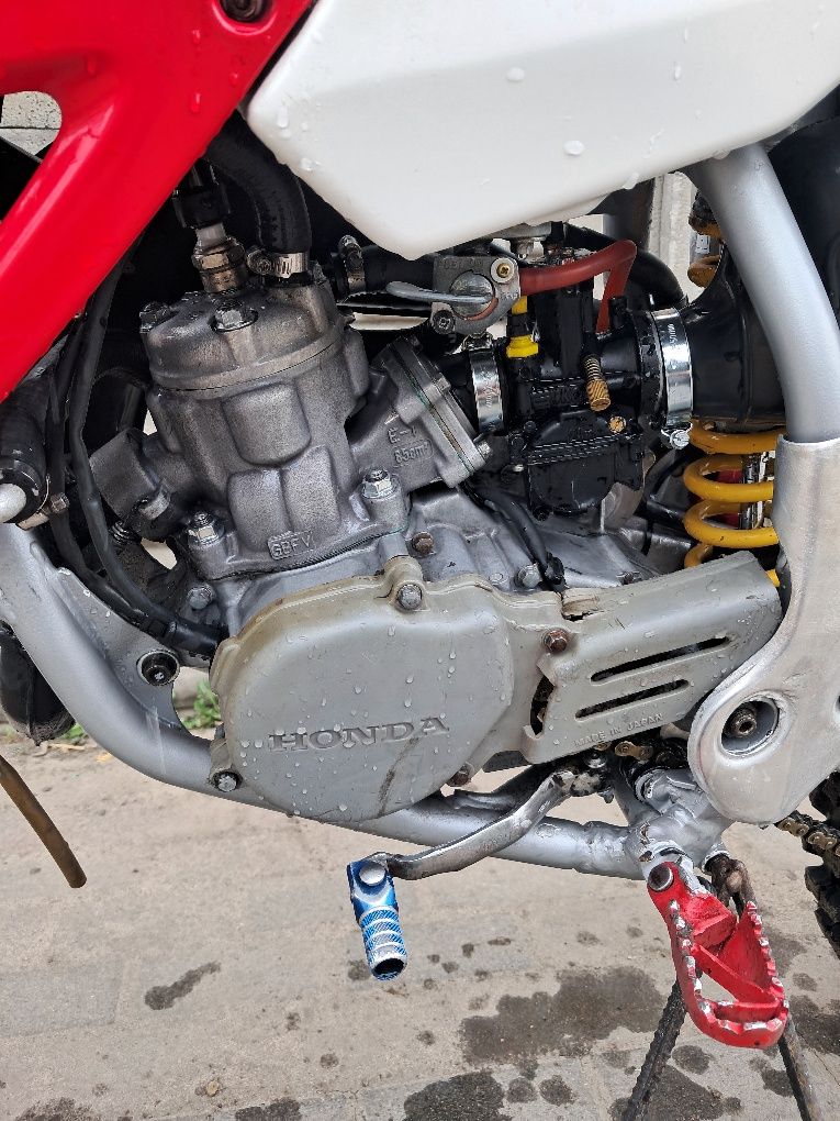 Cross Honda cr 85.
