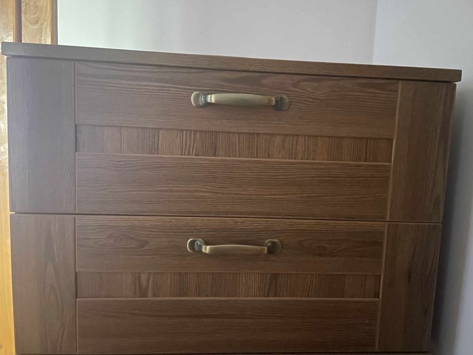 Приліжкові тумби