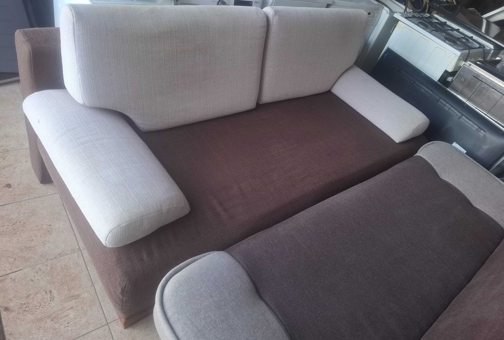 kanapa wysuwana do przodu na automacie