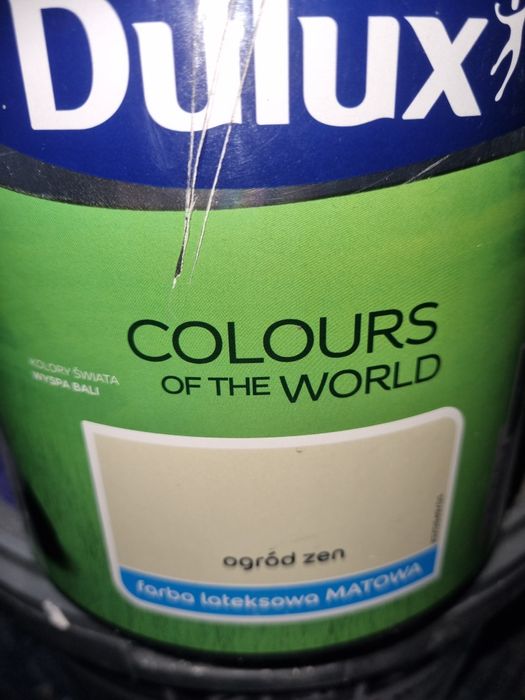 Farba dulux  2.5