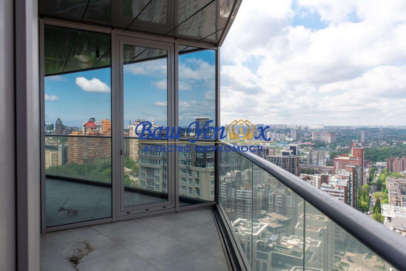 Продажа  пентхауса с террасами  в центре Киева. Taryan Towers