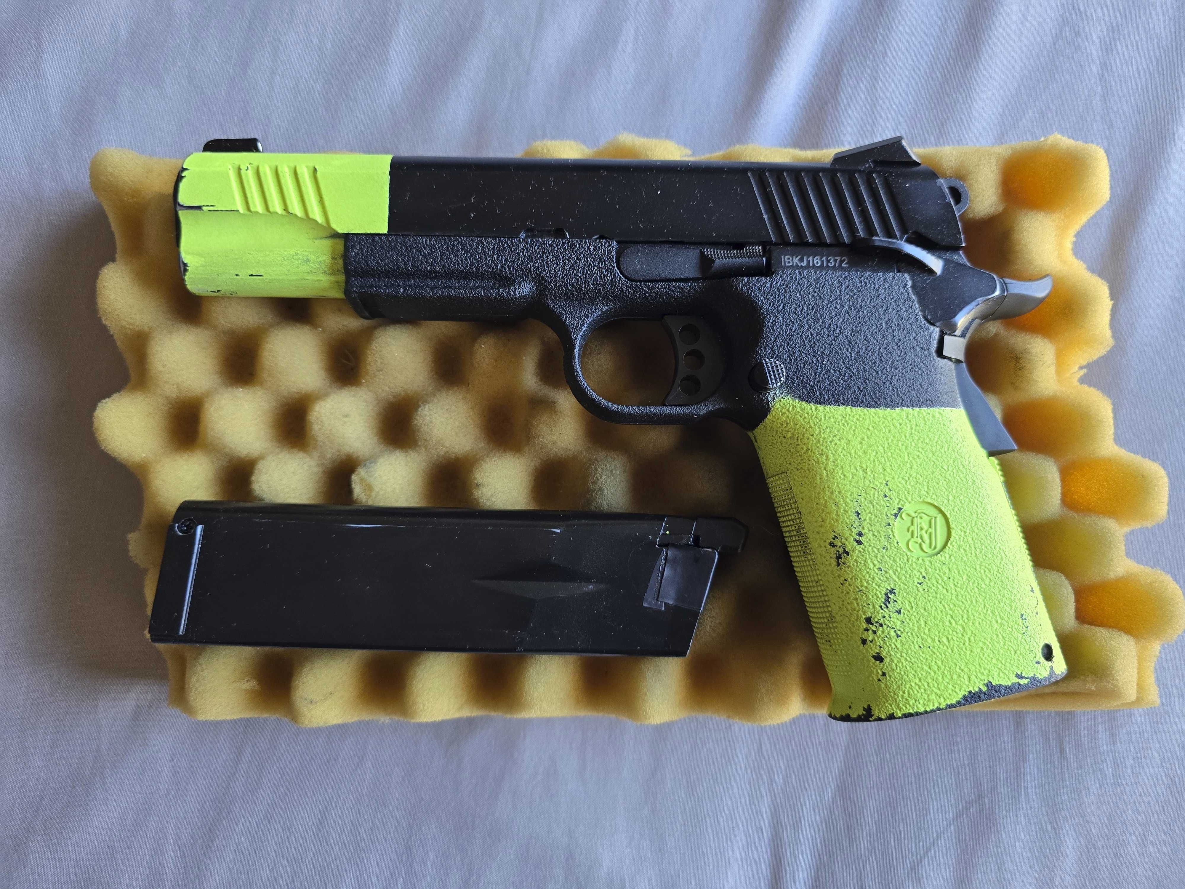 Airsoft Pistola Hi-Capa 5.1 KJW a CO2
