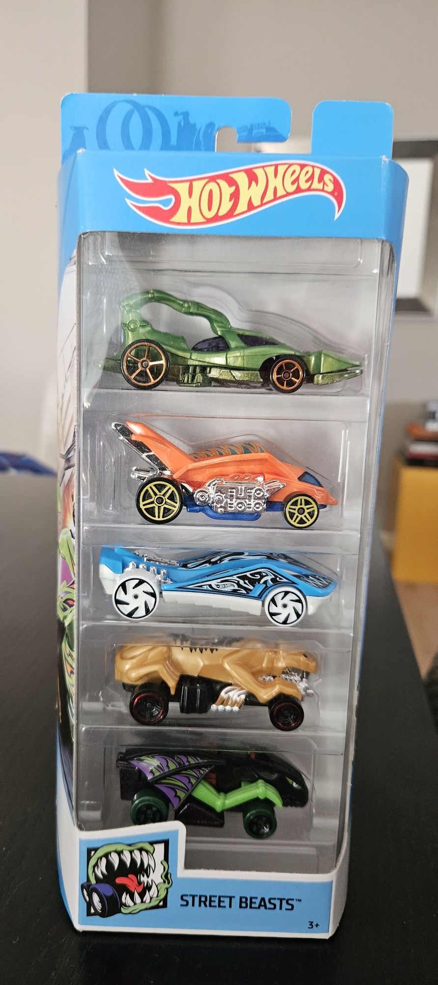 Hot Wheels vários