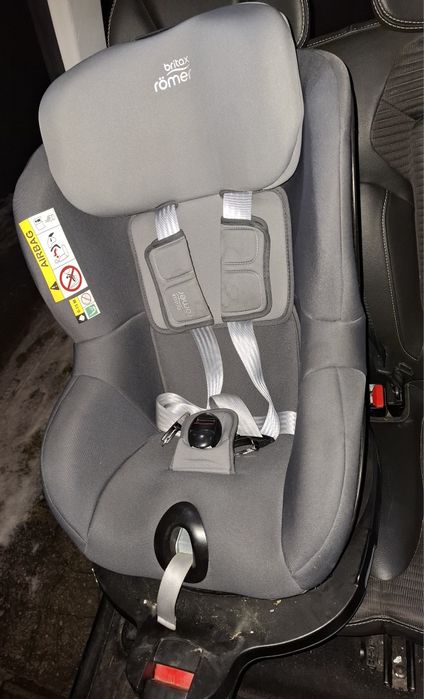 Fotelik Britax Römer Dualfix M i-Size  (RWF) 0-18 kg