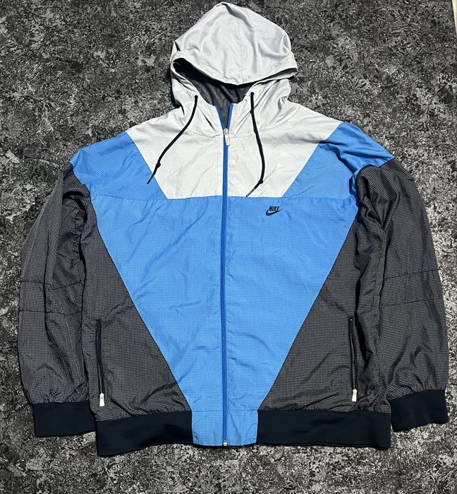 Легка вітровка Nike