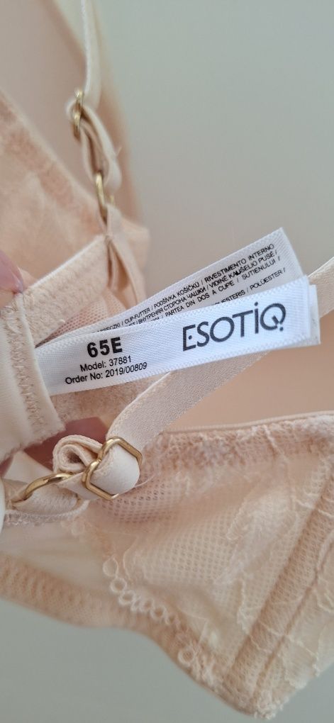 Biustonosz push-up beżowy z koronką Esotiq model Gardenia rozm. 65E