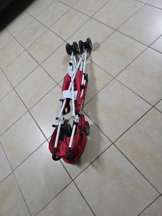 Carro de Bebe bengala Vermelho como novo