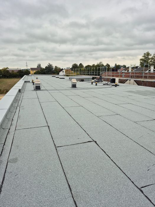 Tarasy,montaż podbitki,papa termozgrzewalna, płaskie dachy.