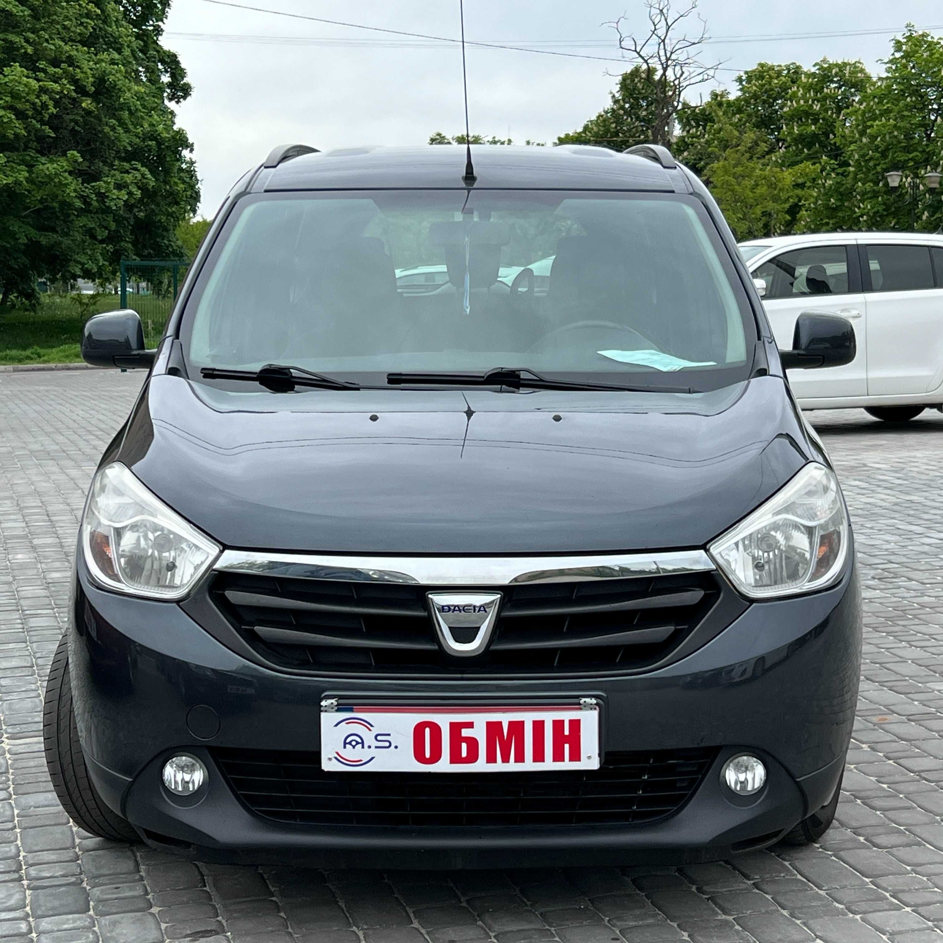 Продам Dacia Lodgy 2012 рік можлива розстрочка, кредит,обмін!