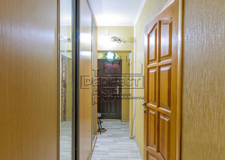 Продаж 2к.кв., Оноре де Бальзака 79 /  Оноре де Бальзака 79