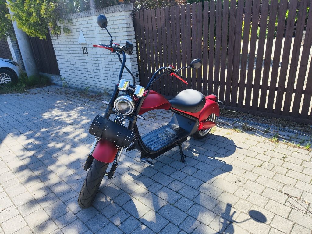 Skuter elektryczny chopper