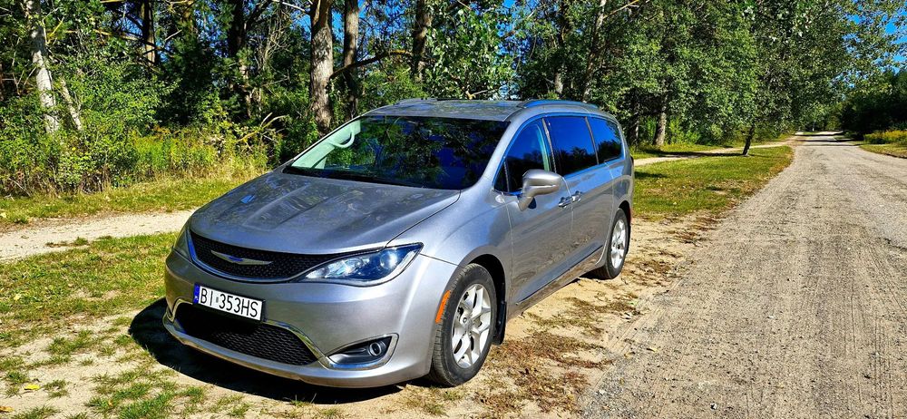 Chrysler Pacifica Chrysler pacifica Turing L plus+ LPG