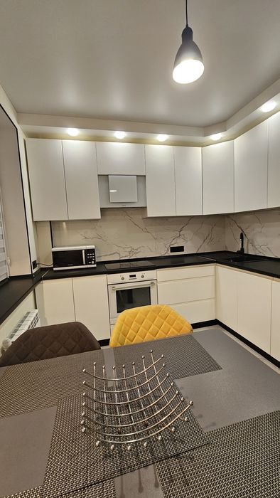 Эксклюзив 3 комнатная ЖК Ньютона Новые Дома Коммунальный рынок