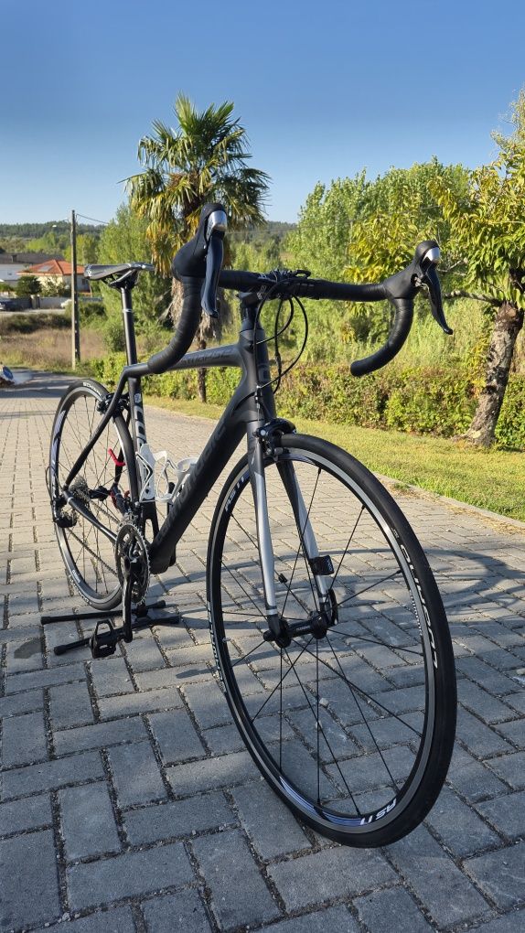 Bicicleta estrada Cannondale Synapse Carbon 105