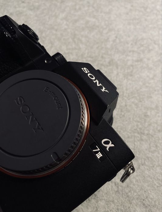 Sony A7III - Corpo & Cage + Acessórios