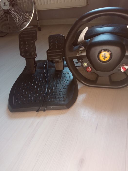 Kierownica thrustmaster Ferrari 458 Italia