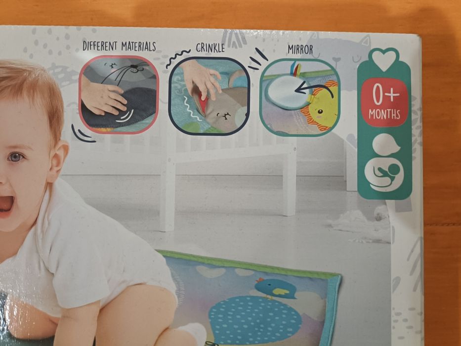 Tapete para bebe pode ser usado para mudar fraldas ou brincar