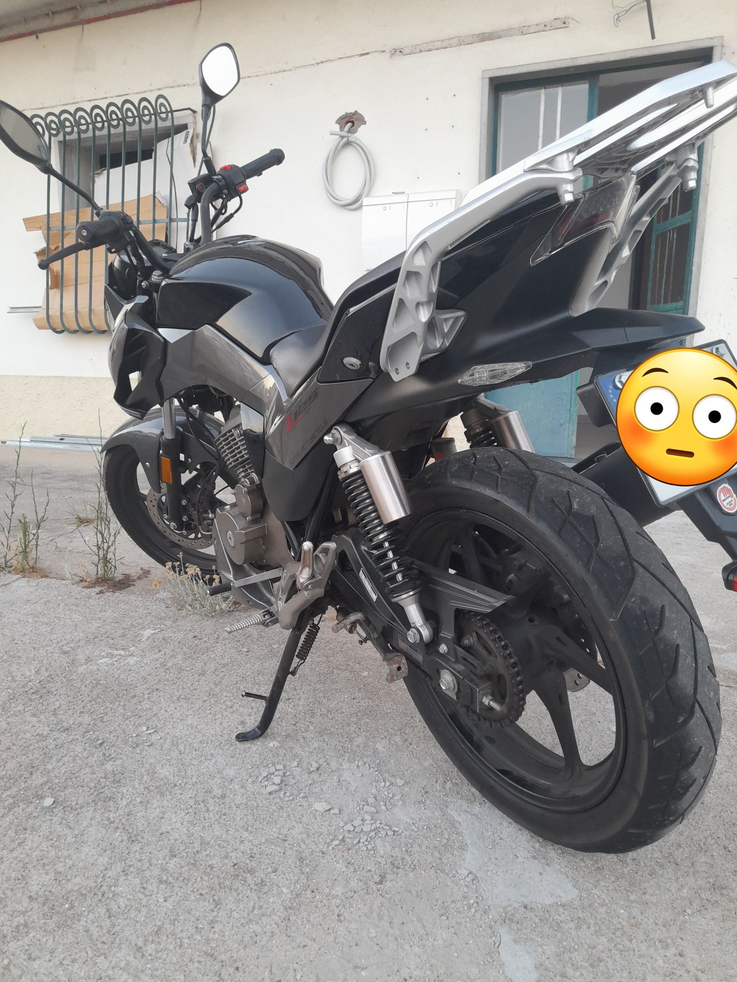 ZONTES 125cc Supermotocycle