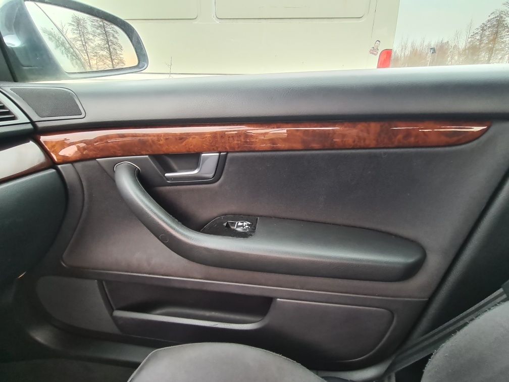 DEKORY drewno listwy ozdobne drewniane +popielniczka Audi A4 B6 B7