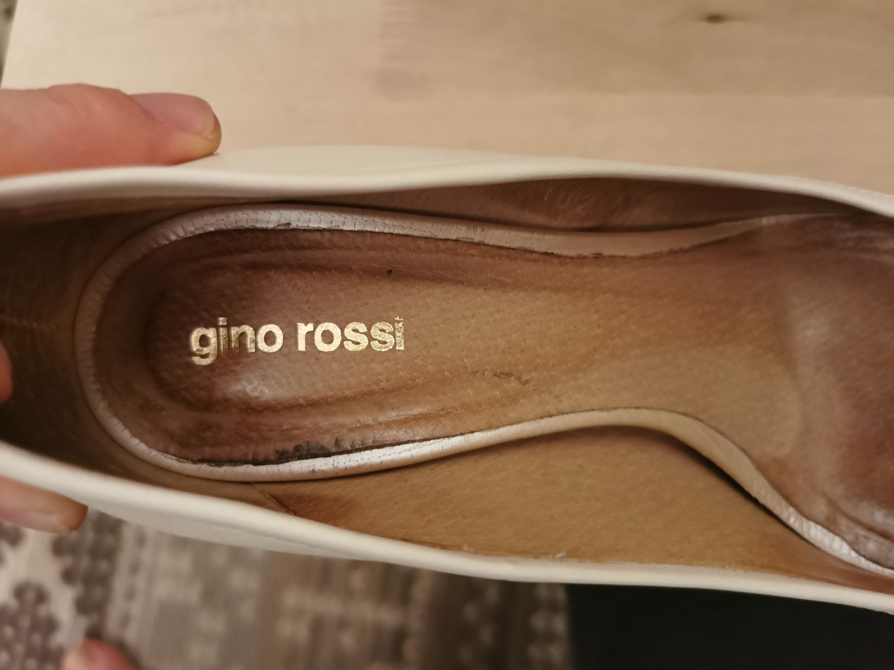 Buty na obcasie szpilki czółenka skórzane Gino Rossi r. 38