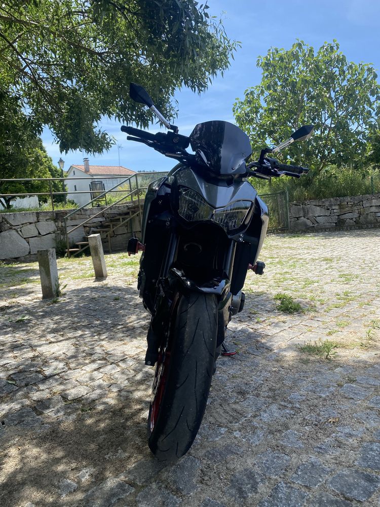 Kawasaki z900.