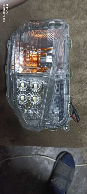 Фара дневного  света для Toyota Prius "12-15 правая