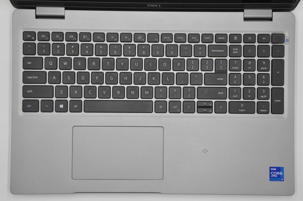 Dell Latitude 5521 i7-11850H 16GB RAM 512GB SSD GeForce MX450 FHD