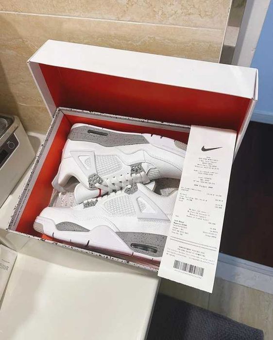 Buty damskie Trampk Jordan 4 Retro  white oreoR.42
