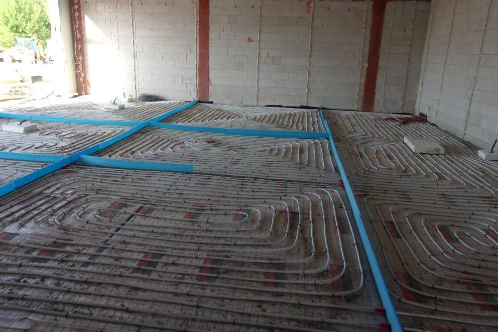 Wylewki mixokret, piana PUR