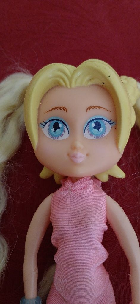 Boneca ótimo estado