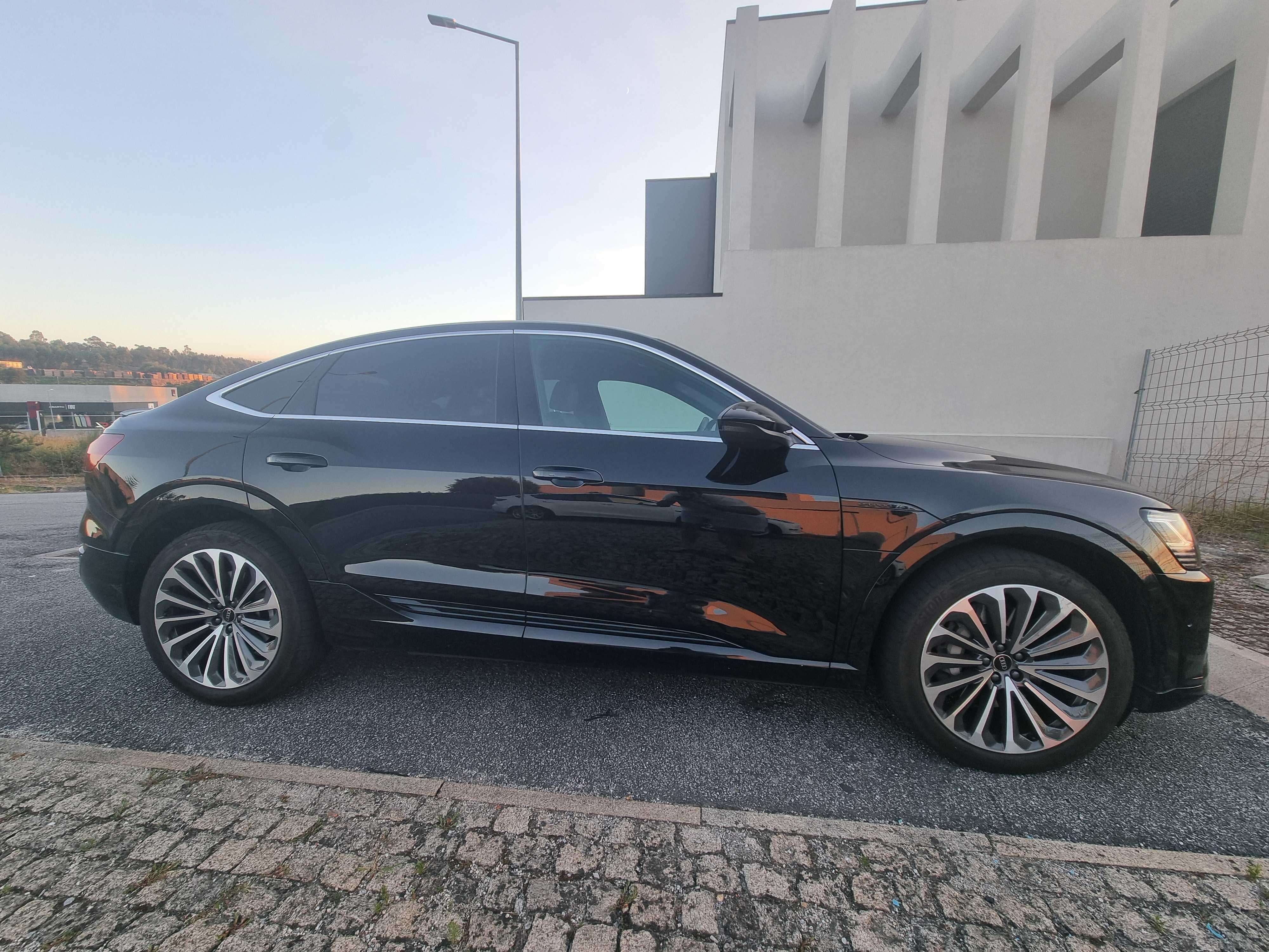 Audi Q8 SportBack S-Line