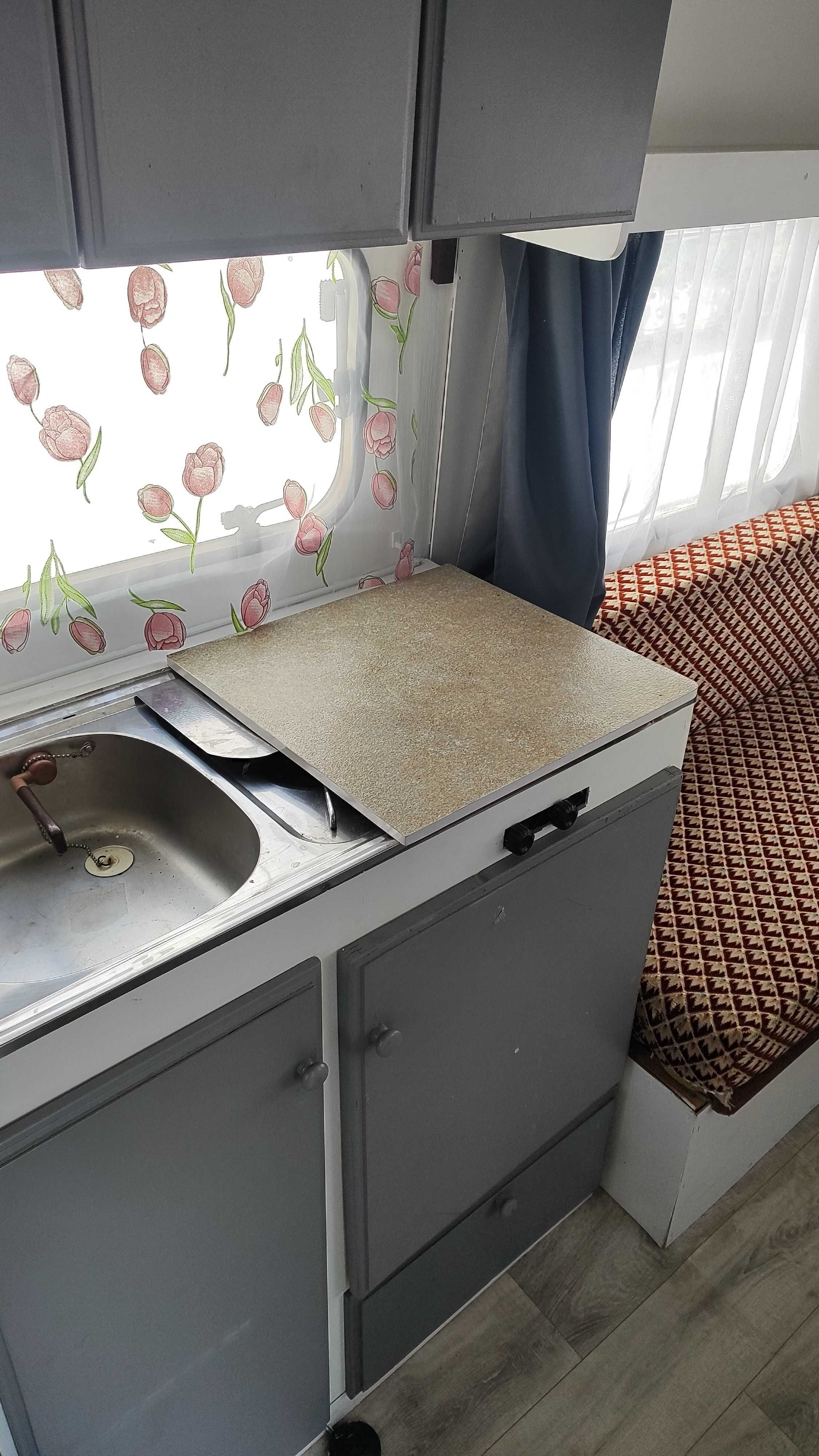 Sprzedam  Przyczepe kempingowa zadbana zapraszam Niewiadów