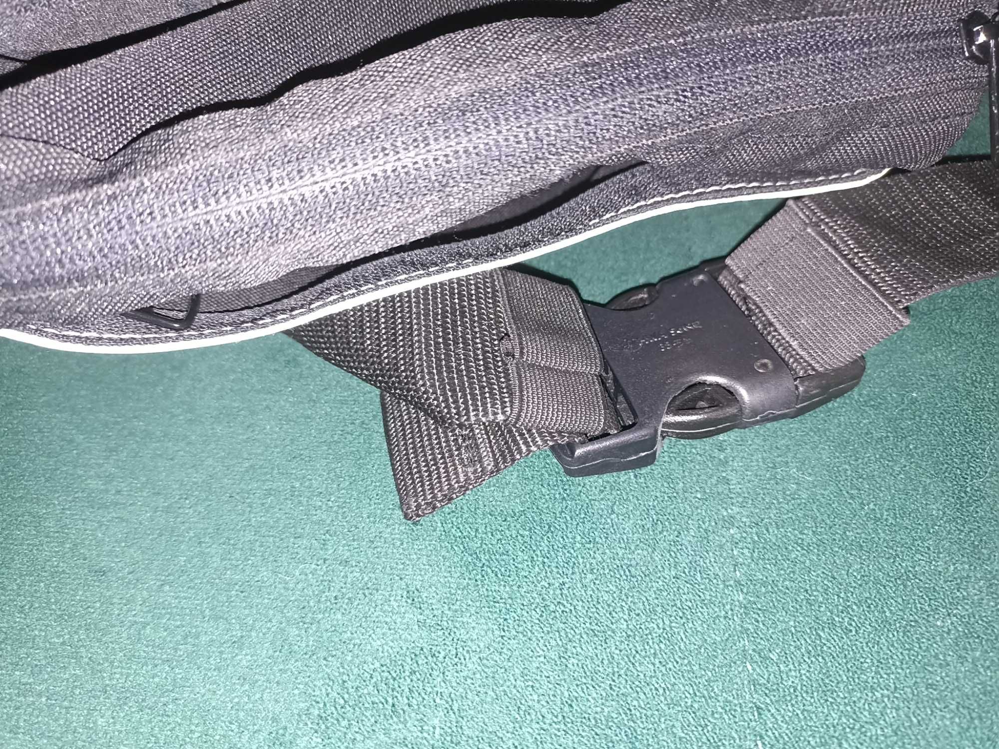 Nerka saszetka Adidas