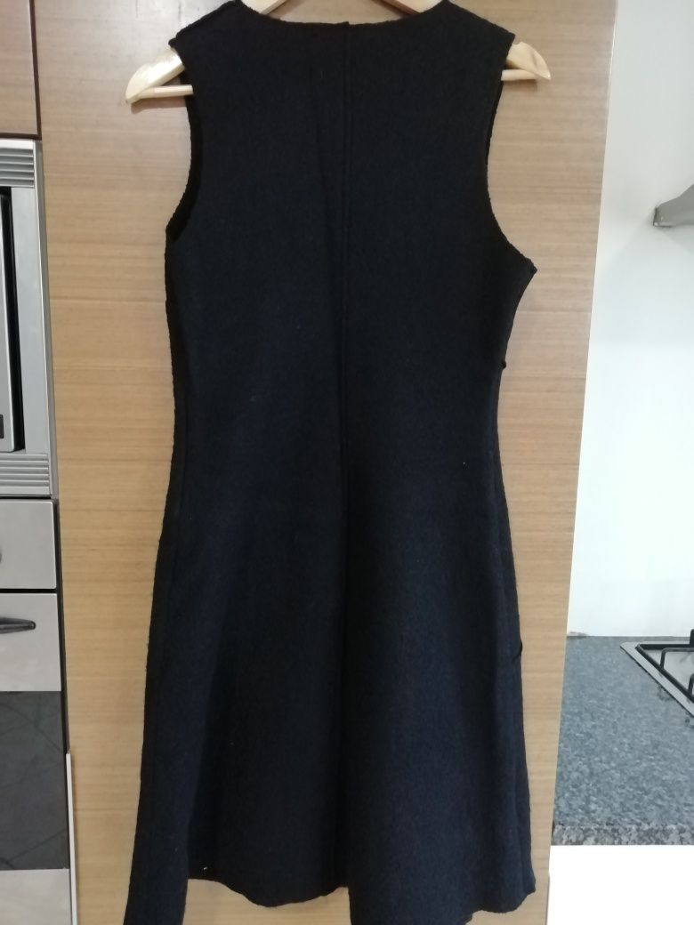 Vestido preto marca Promod, tam 40, 100%lã.