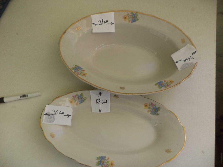 Продам набор тарелок