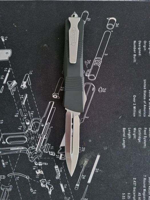 Microtech troodon